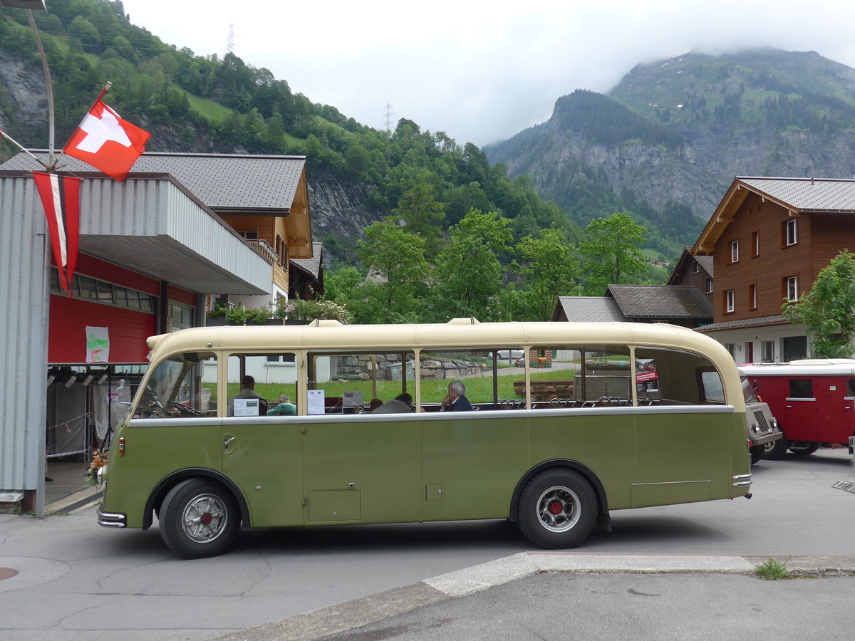 (206'381) - Nostalgieclub, Filzbach - SG 252'661 - FBW/R&J (ex Steiner, Kaltbrunn; ex Grnenfelder, Walenstadt) am 15. Juni 2019 in Elm, Station