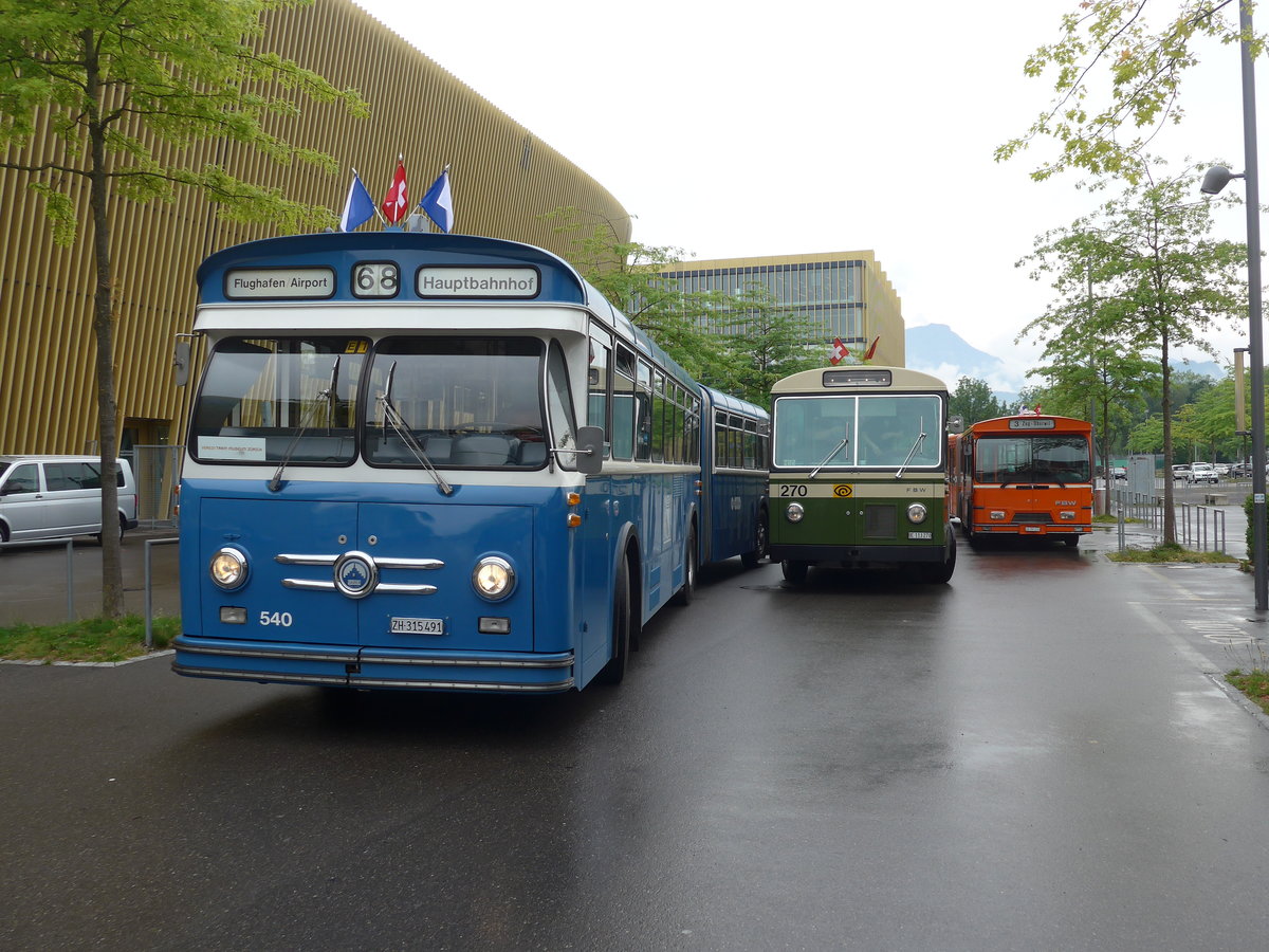 (206'555) - VBZ Zrich (TMZ) - Nr. 540/ZH 315'491 - Saurer/Saurer (ex Nr. 7540; ex Nr. 540) + SVB Bern (Bernmobil historique) - Nr. 270/BE 113'270 - FBW/SWS-Gangloff + ZVB Zug (RBW) - Nr. 35/ZH 797'215 - FBW/Hess am 22. Juni 2019 in Luzern, Allmend