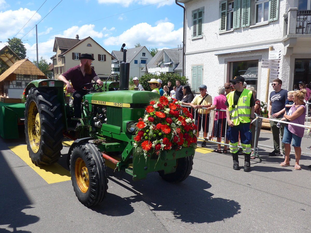 (206'726) - John Deere - ZH 571 - am 23. Juni 2019 am Jodlerfest-Umzug in Winterthur