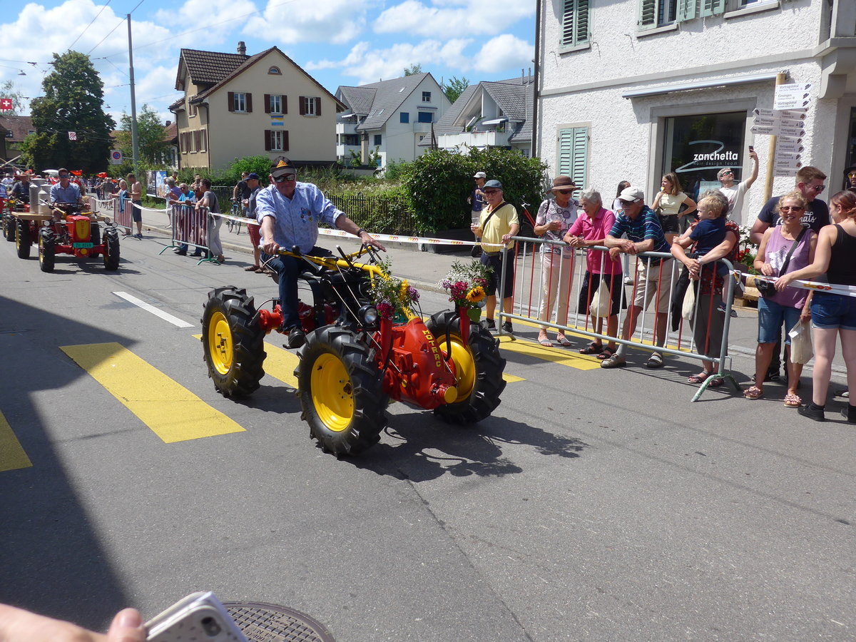 (206'742) - Motrac - ZH 4715 - am 23. Juni 2019 am Jodlerfest-Umzug in Winterthur