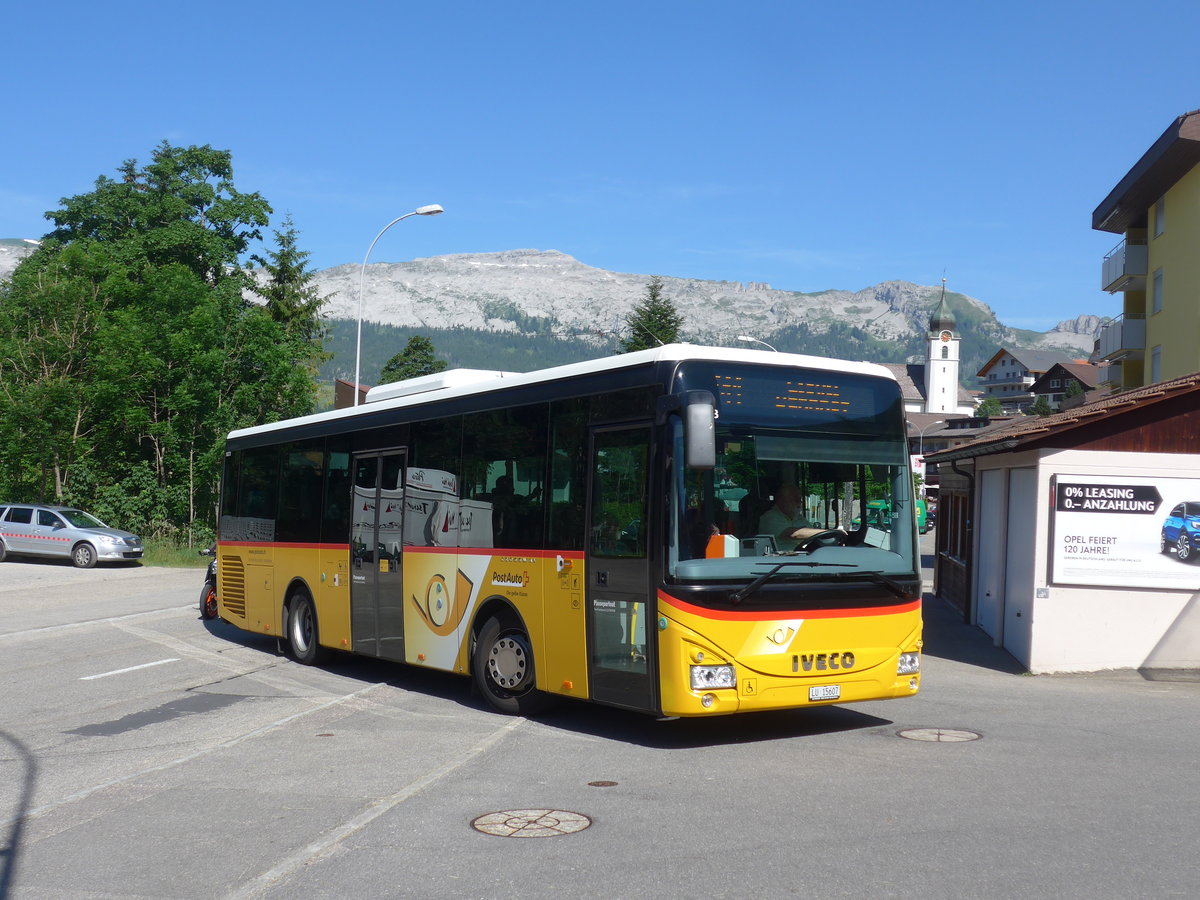 (206'870) - Schnider, Schpfheim - LU 15'607 - Iveco am 30. Juni 2019 in Srenberg, Post