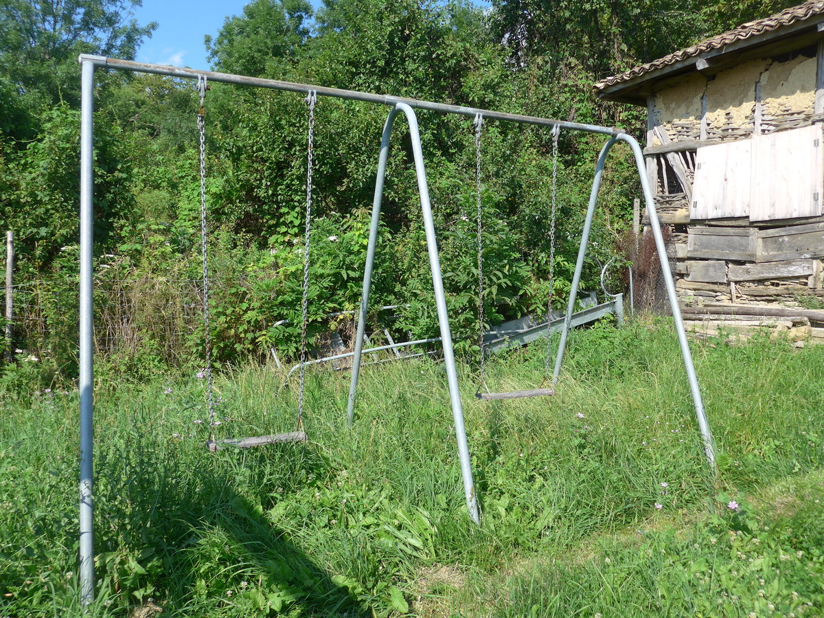 (207'255) - Spielplatz beim Ferienheim am 4. Juli 2019 in Kavlak