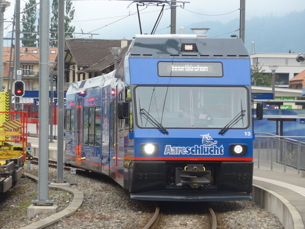(207'669) - MIB-Pendelzug - Nr. 13 - am 9. Juli 2019 im Bahnhof Meiringen