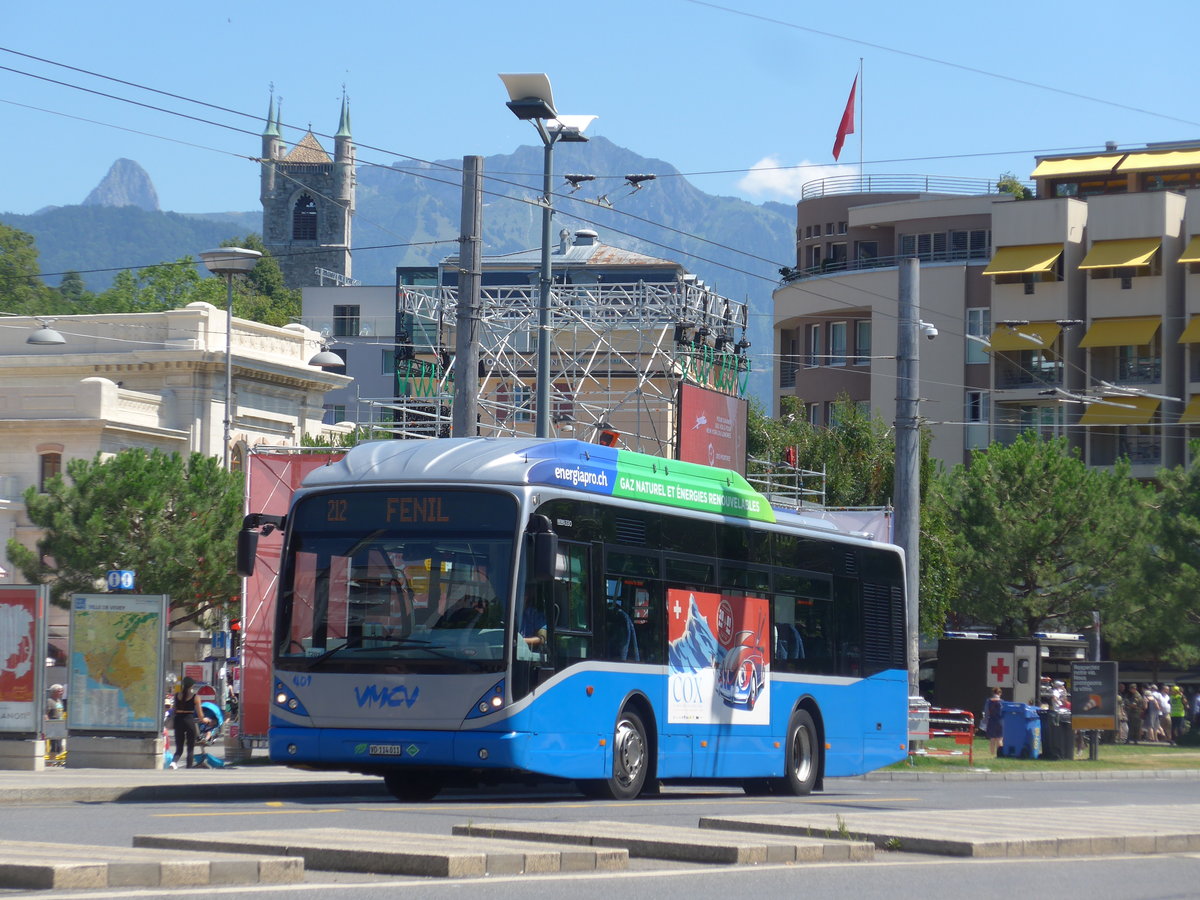 (208'447) - VMCV Clarens - Nr. 401/VD 114'011 - Van Hool (ex Nr. 101) am 4. August 2019 beim Bahnhof Vevey