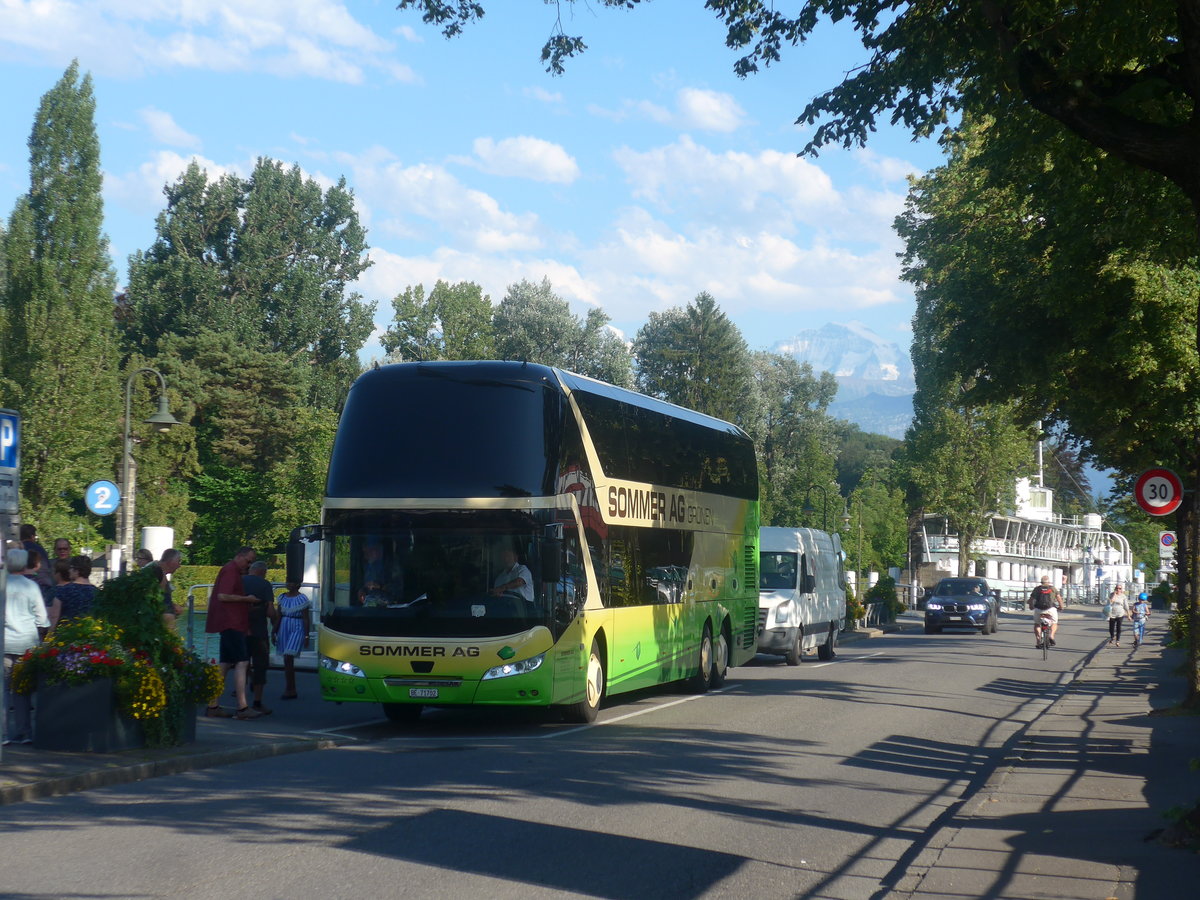 (209'043) - Sommer, Grnen - BE 71'702 - Neoplan am 18. August 2019 bei der Schifflndte Thun