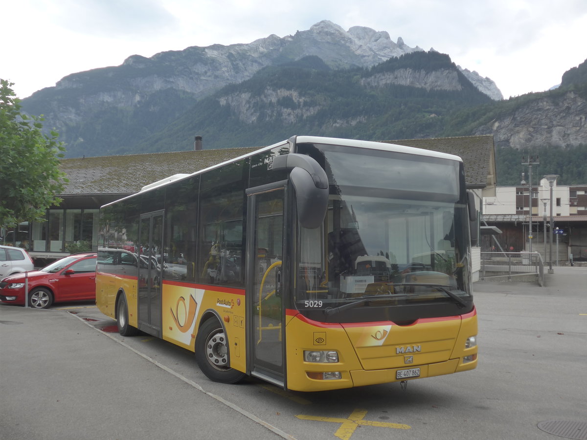 (209'189) - PostAuto Bern - BE 407'862 - MAN/Gppel (ex AVG Meiringen Nr. 62) am 1. September 2019 in Meiringen, Postautostation