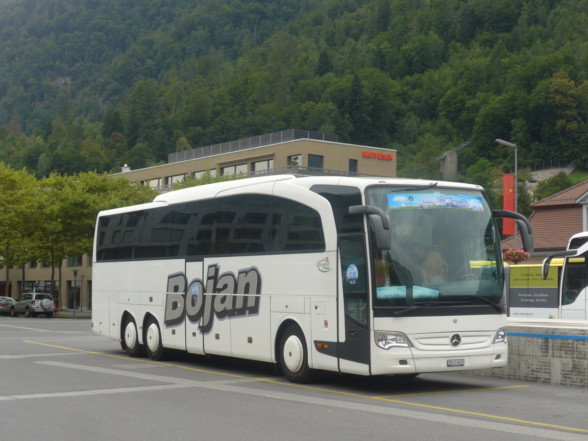 (209'211) - Bojan, Glattbrugg - ZH 213'631 - Mercedes am 1. September 2019 beim Bahnhof Interlaken Ost