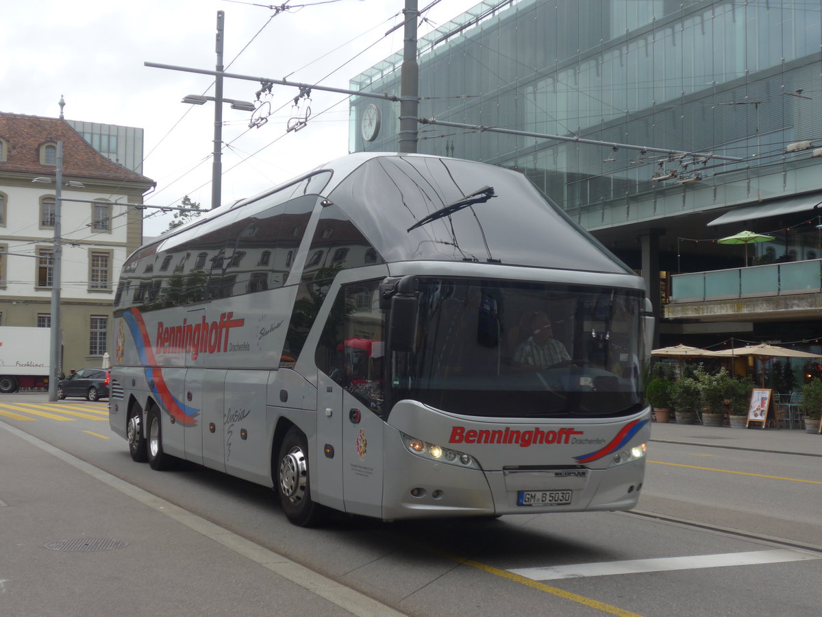 (209'324) - Aus Deutschland: Benninghoff, Wiehl - GM-B 5030 - Neoplan am 5. September 2019 beim Bahnhof Bern