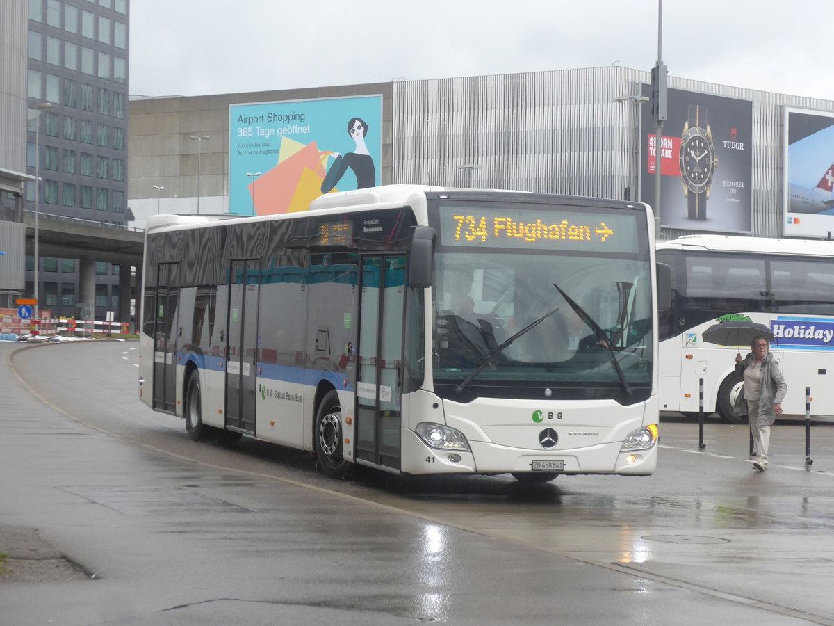 (209'420) - Maag, Kloten - Nr. 41/ZH 458'841 - Mercedes am 8. September 2019 in Zrich, Flughafen