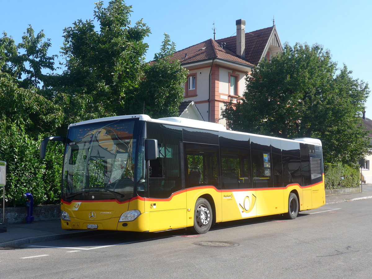 (209'704) - Wieland, Murten - FR 300'634 - Mercedes am 15. September 2019 beim Bahnhof Kerzers