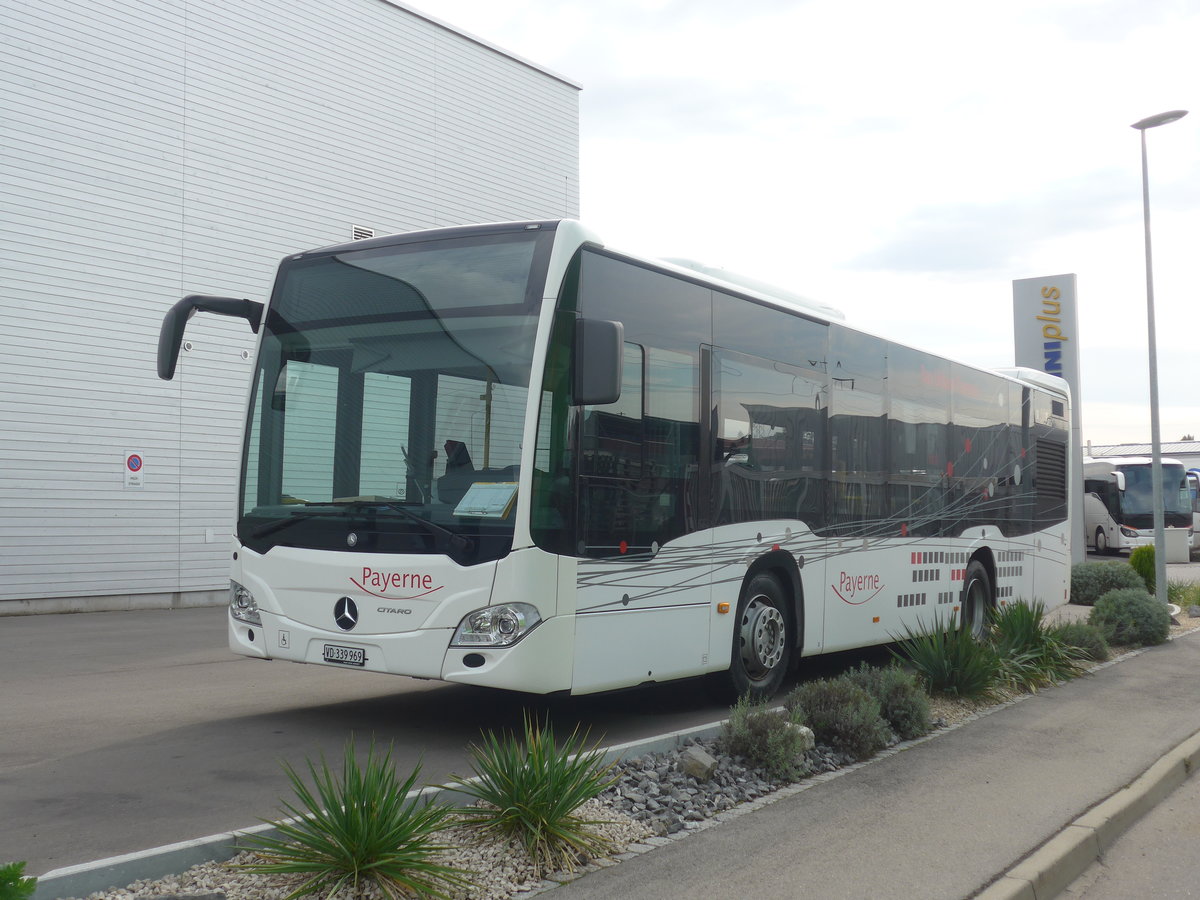 (210'275) - CarPostal Ouest - VD 339'969 - Mercedes am 12. Oktober 2019 in Kerzers, Interbus