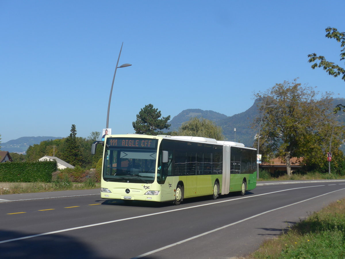 (210'316) - TPC Aigle - Nr. 304/VD 619'147 - Mercedes (ex Hrmann&Shne, D-Hamburg) am 14. Oktober 2019 in Rennaz, Hpital