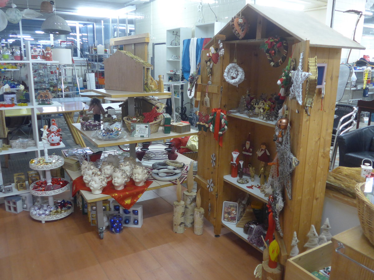 (210'381) - Weihnachtsverkauf 2019 im BrockiShop Thun am 19. Oktober 2019