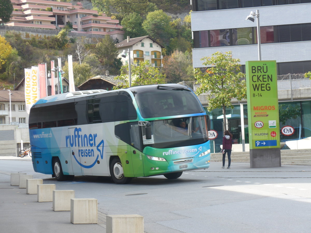 (210'647) - Ruffiner, Turtmann - VS 332'566 - Neoplan am 27. Oktober 2019 beim Bahnhof Visp