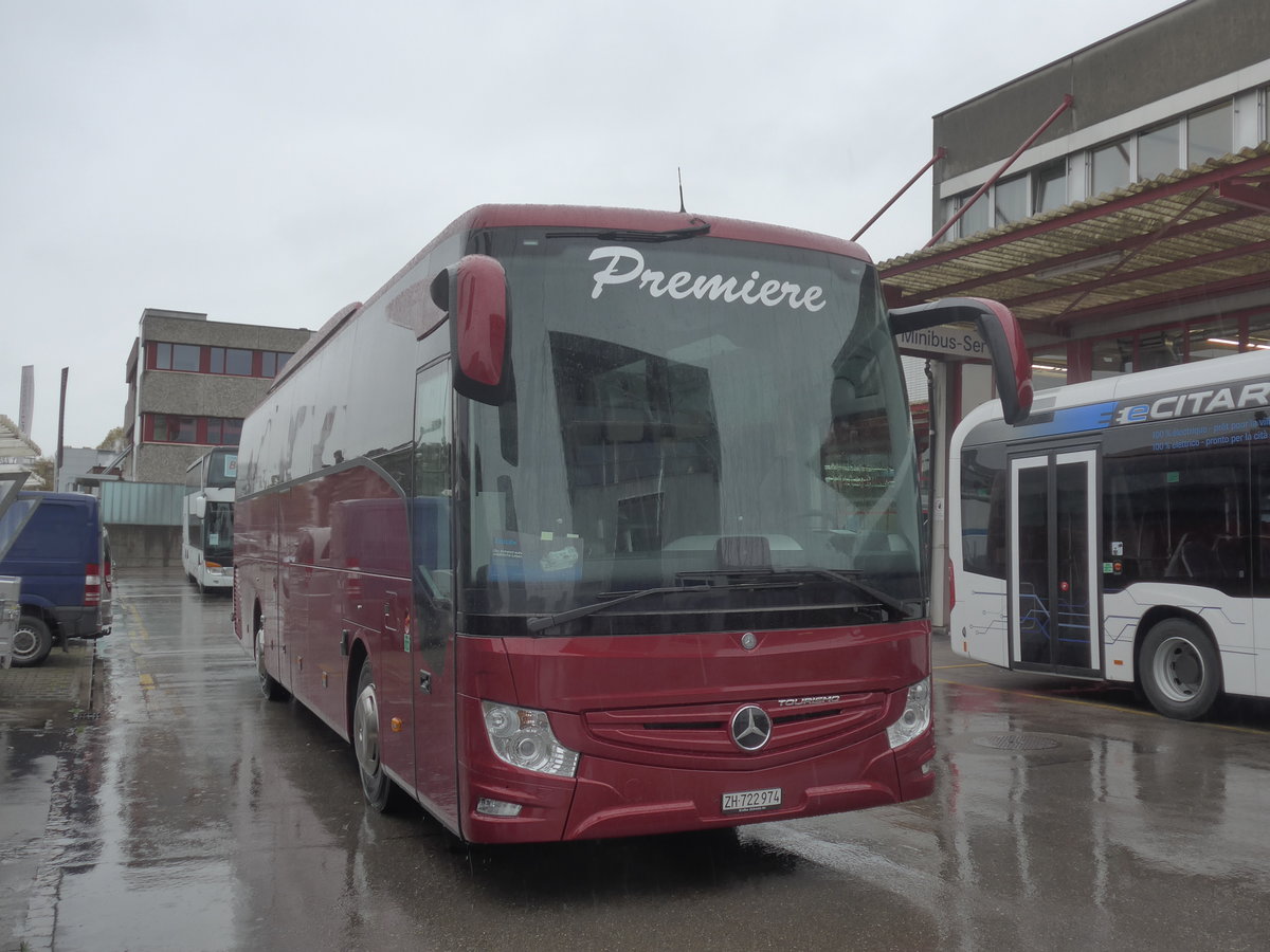 (210'794) - EvoBus, Kloten - ZH 722'974 - Mercedes am 8. November 2019 in Kloten, EvoBus