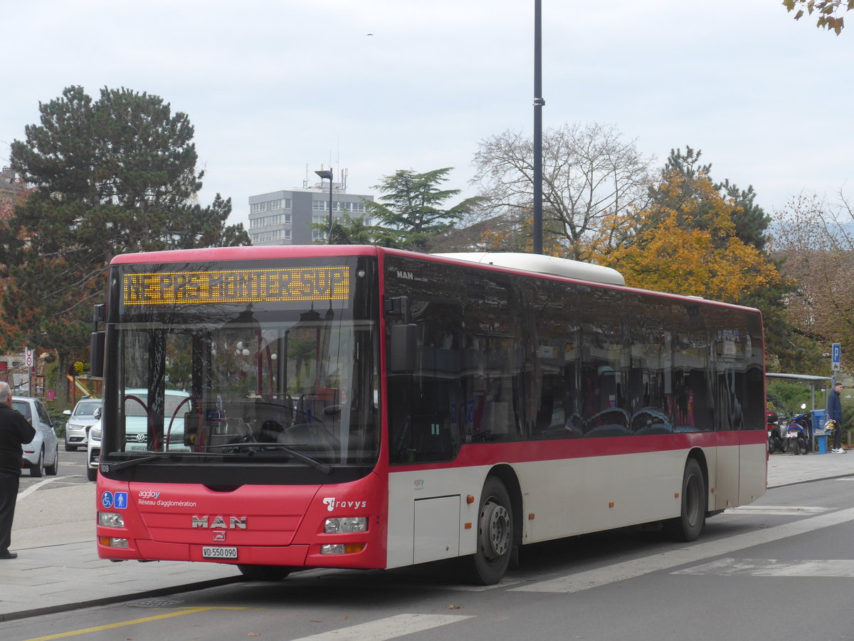 (210'872) - TRAVYS Yverdon - Nr. 109/VD 550'090 - MAN am 9. November 2019 beim Bahnhof Yverdon