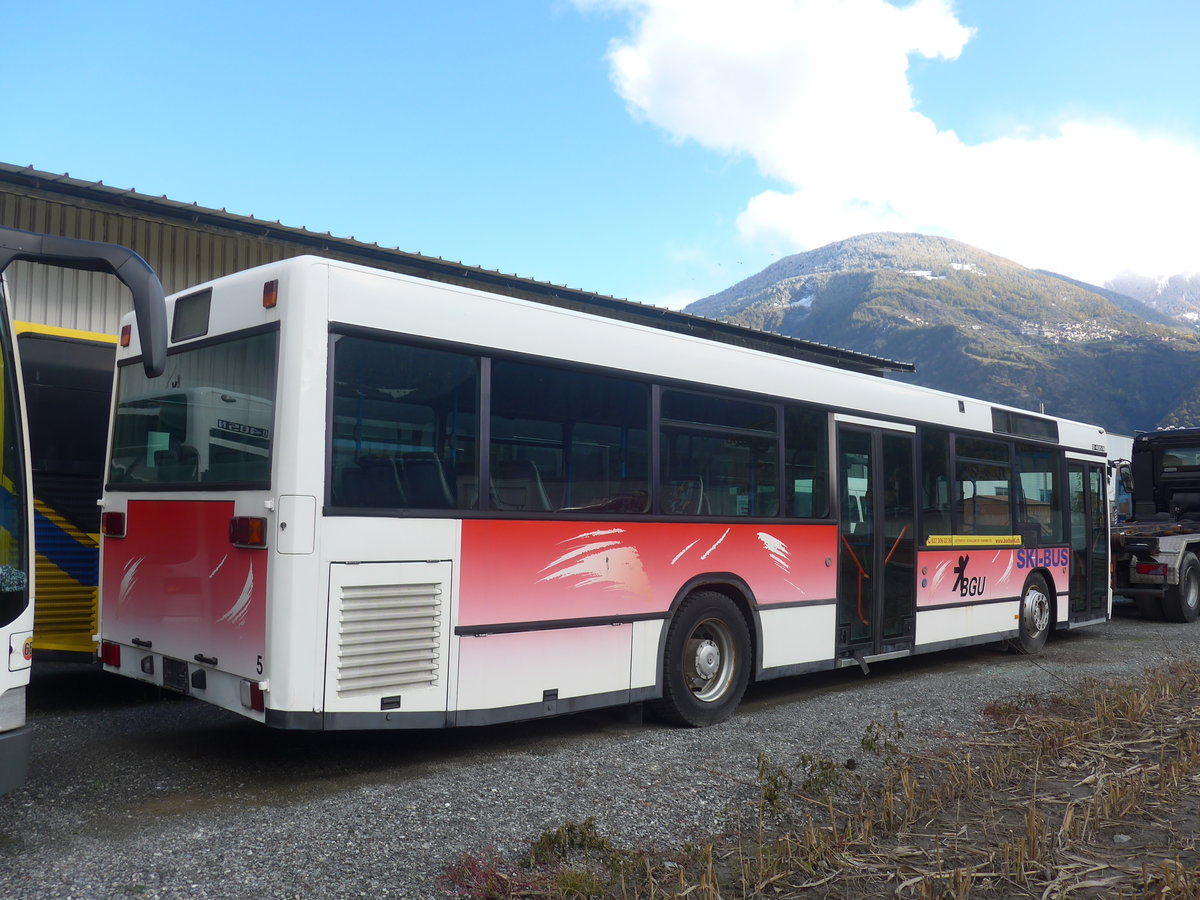 (210'933) - Buchard, Leytron - Nr. 97 - Mercedes (ex BGU Grenchen Nr. 5) am 9. November 2019 in Leytron, Garage