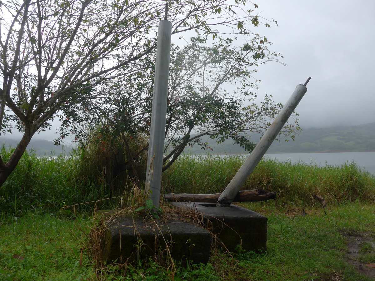 (211'399) - Alte berreste am 16. November 2019 von Viejo Arenal