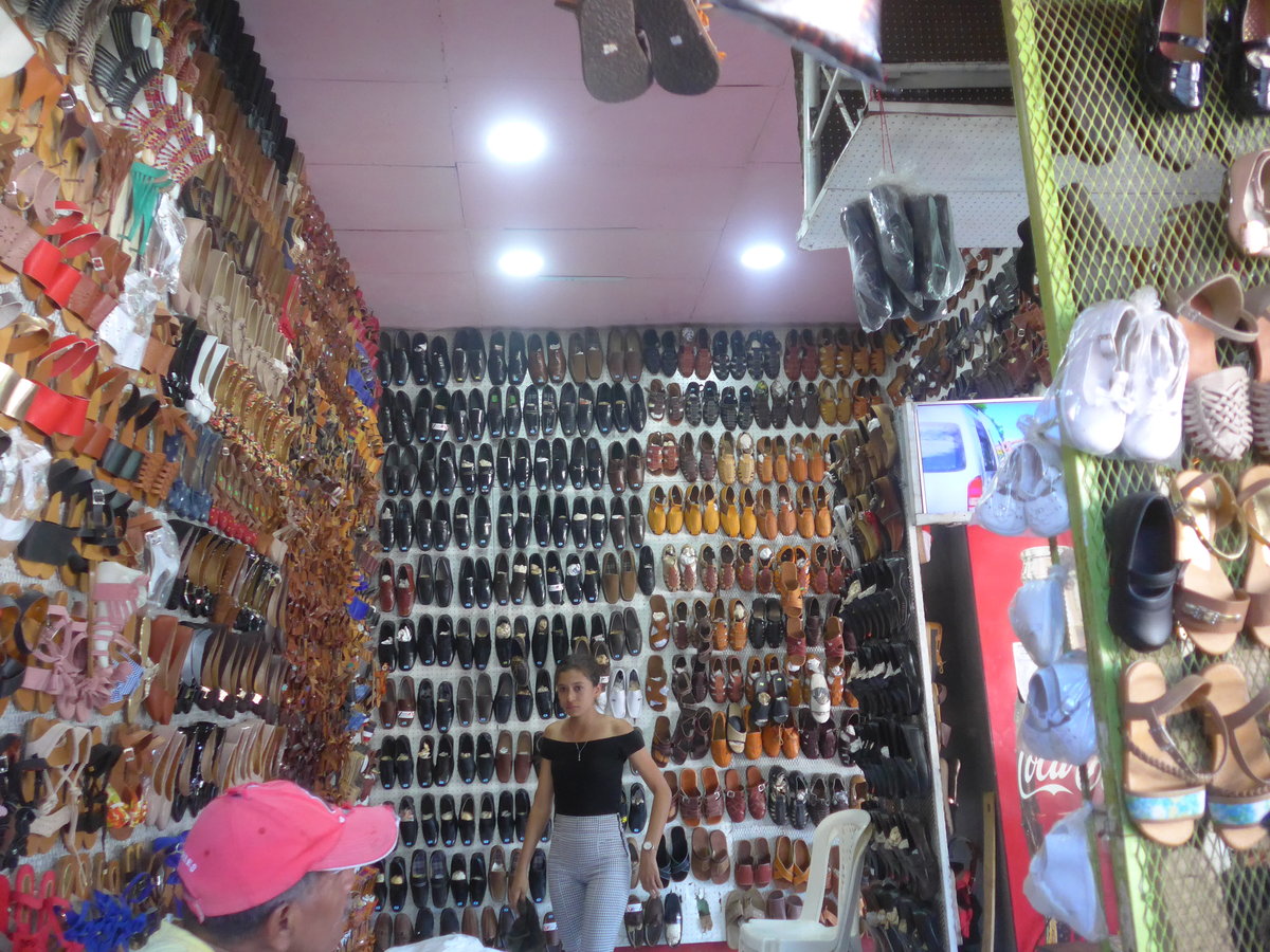 (212'056) - Markthalle am 22. November 2019 in Masaya