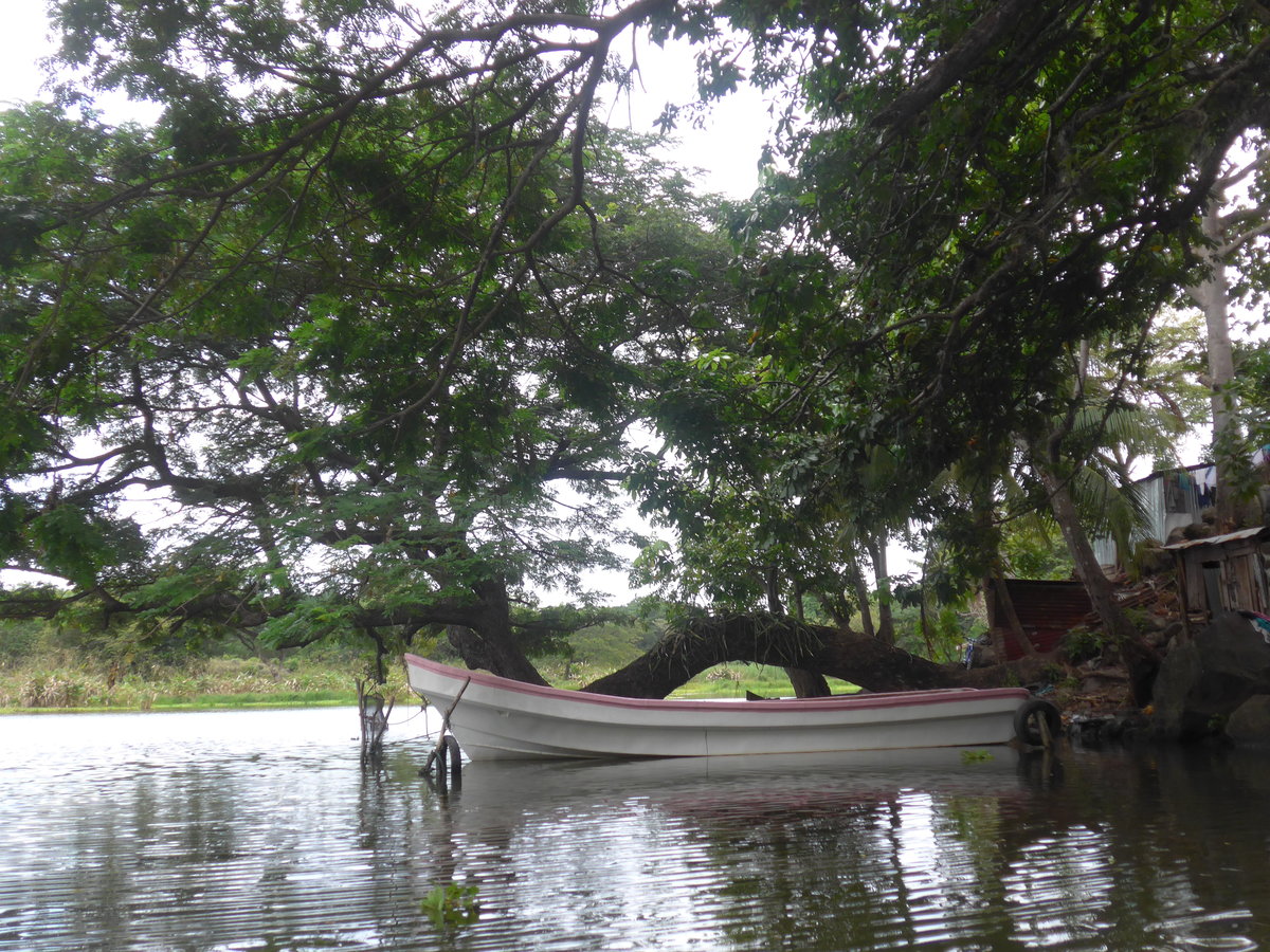(212'105) - Bott auf dem Nicaraguasee am 22. November 2019 bei Granada