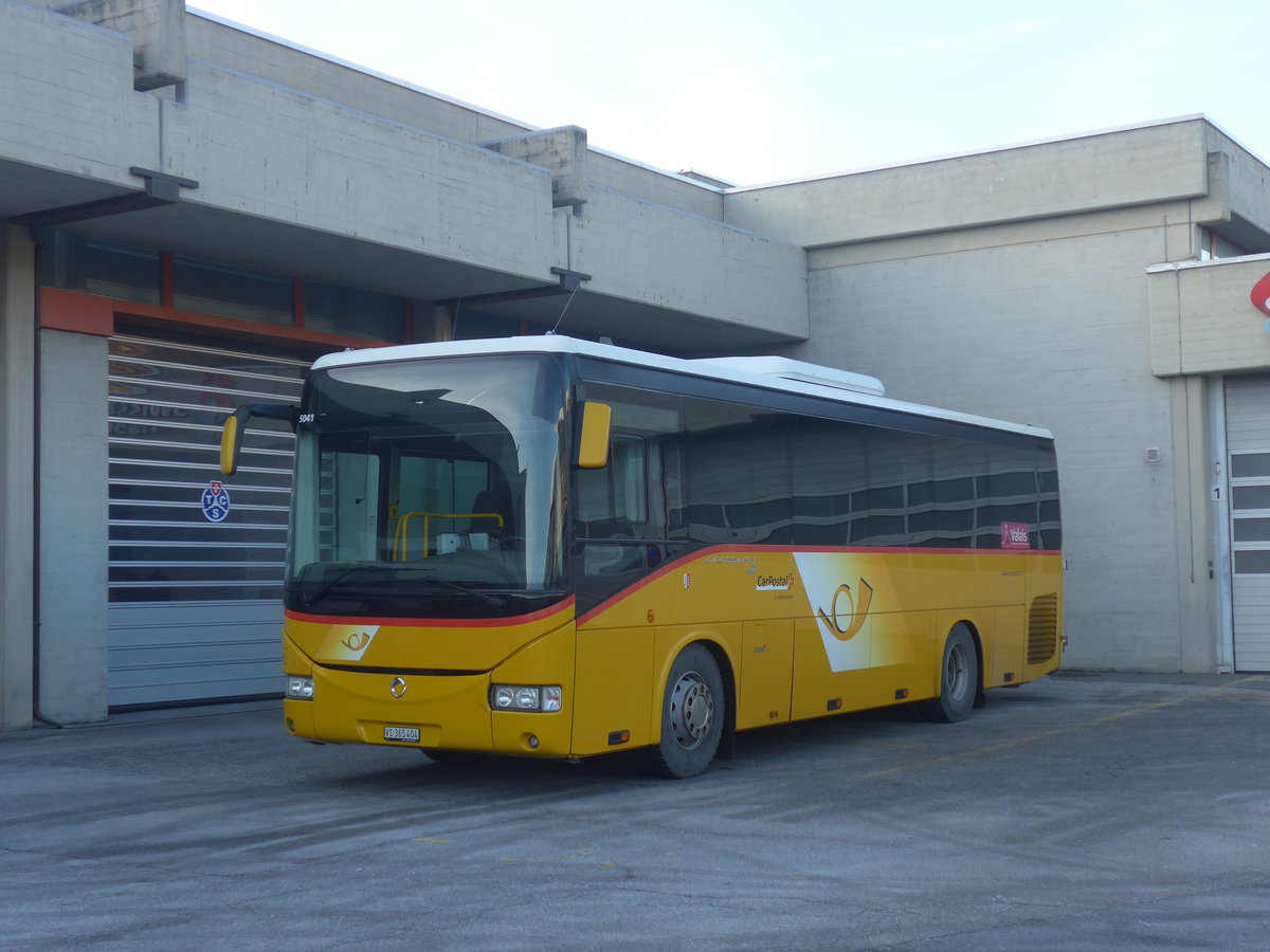 (212'714) - PostAuto Wallis - Nr. 23/VS 365'404 - Irisbus am 8. Dezember 2019 in Sion, Garage