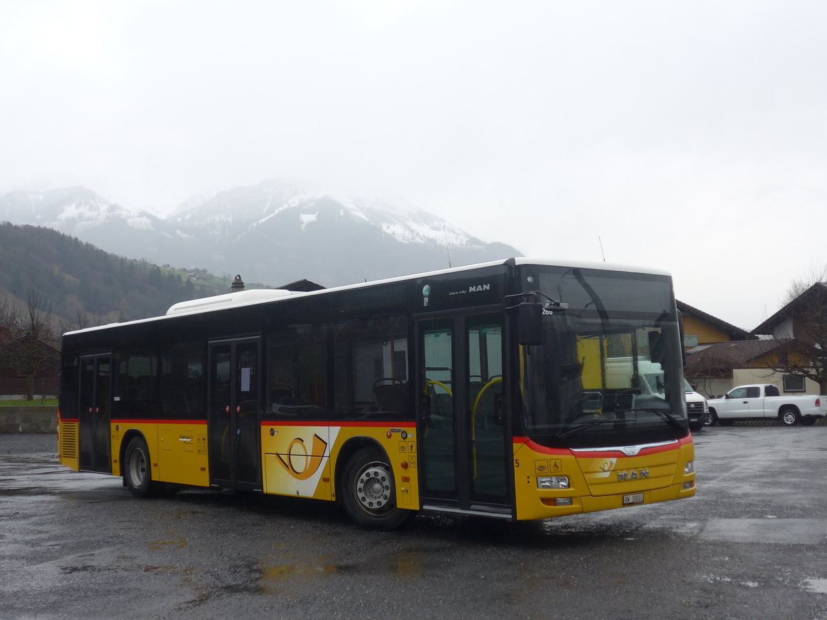 (213'058) - PostAuto Zentralschweiz - Nr. 5/OW 10'002 - MAN (ex Dillier, Sarnen Nr. 5) am 22. Dezember 2019 in Sarnen, Garage