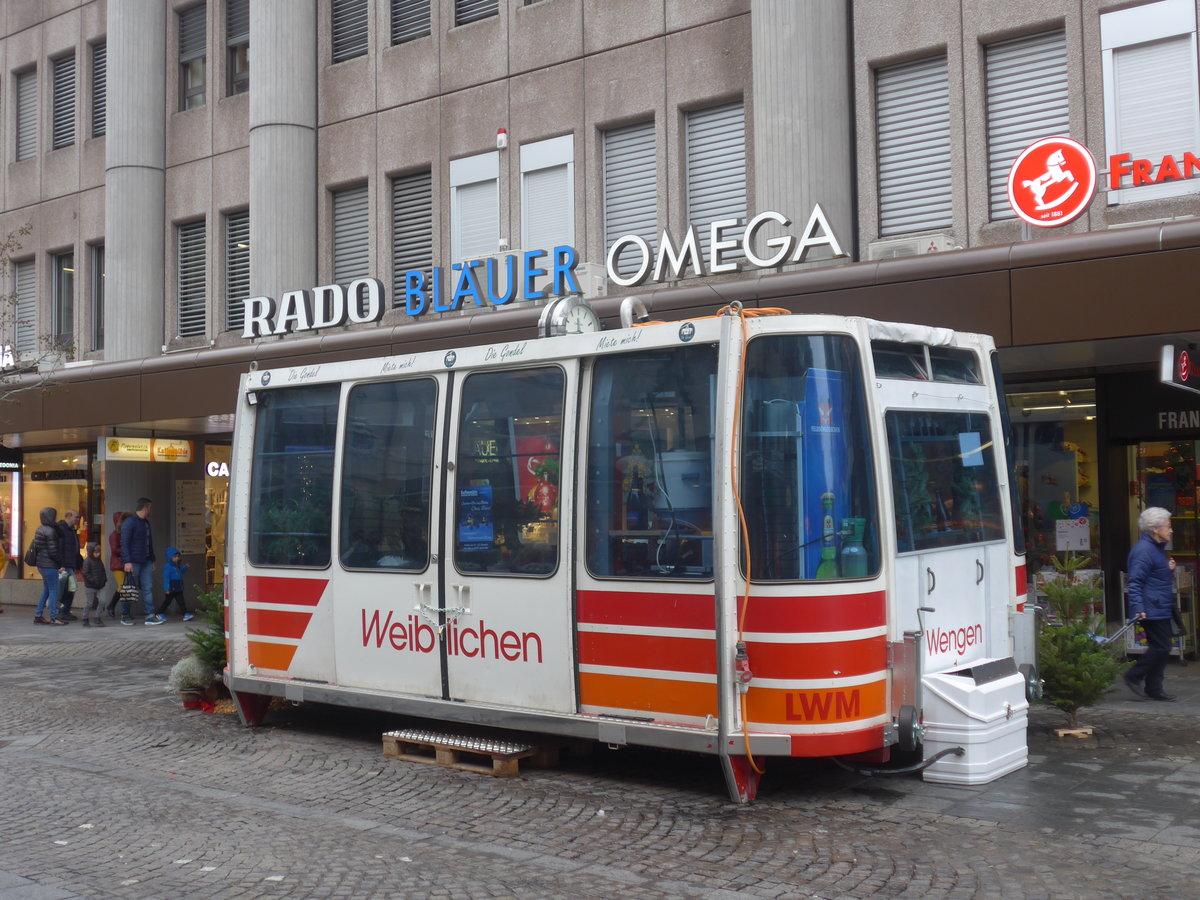 (213'079) - Luftseilbahn LWM am 23. Dezember 2019 in Thun, Blliz