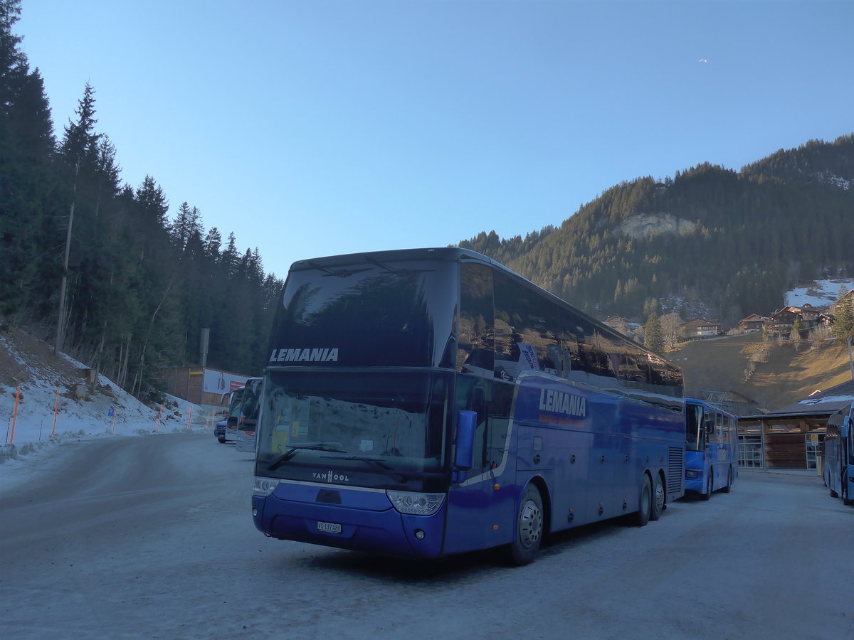 (213'717) - Lmania, Montreux - VS 137'480 - Van Hool am 11. Januar 2020 in Adelboden, ASB