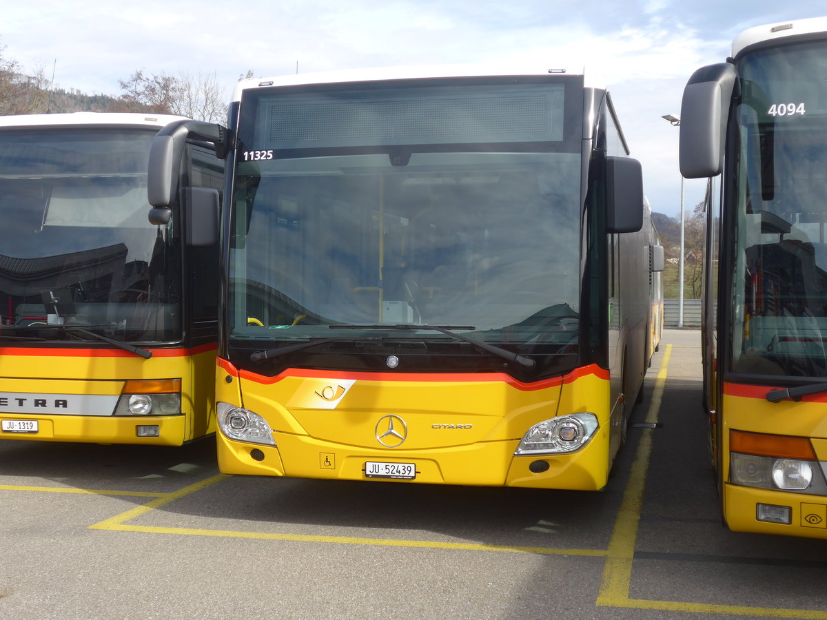 (214'278) - CarPostal Ouest - JU 52'439 - Mercedes am 16. Februar 2020 in Develier, Parkplatz