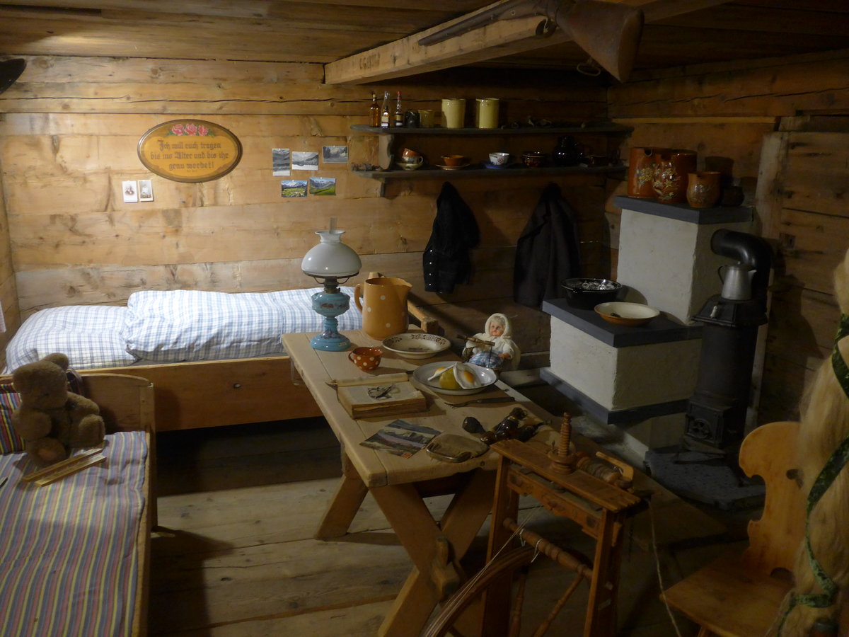(214'486) - Wohn- und Schlafzimmer in Alphtte am 19. Februar 2020 im Heimatmuseum Adelboden
