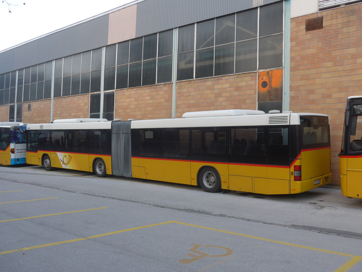 (214'835) - PostAuto Wallis - VS 496'396 - MAN (ex SB Trans, Sursee Nr. 19; ex Steiner, Ortschwaben Nr. 19; ex Steiner, Ortschwaben Nr. 6) am 22. Februar 2020 in Sion, alte Ortsbusgarage