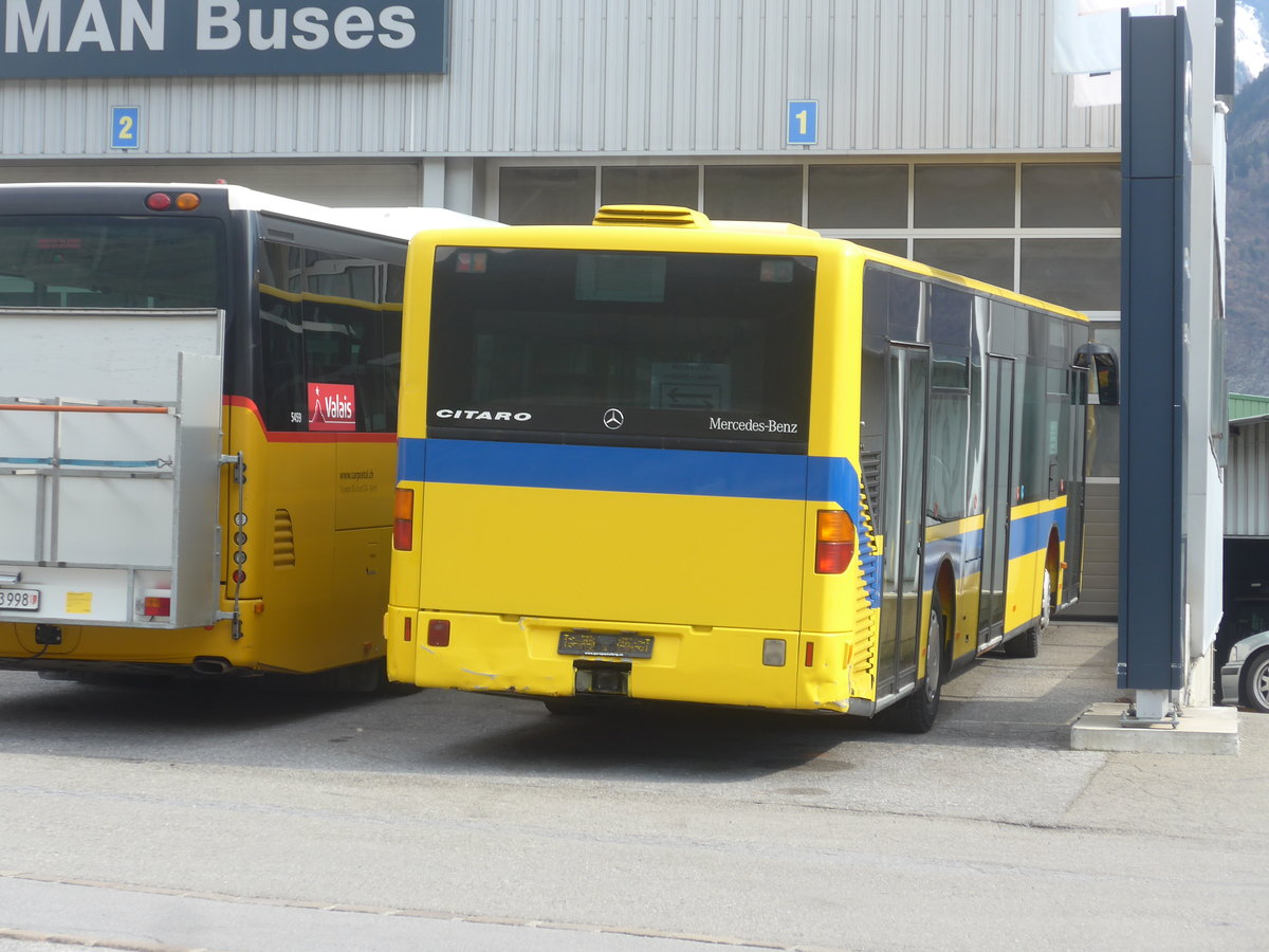 (215'319) - Tl-Evolne, Evolne - Mercedes (ex BLT Oberwil Nr. 34) am 20. Mrz 2020 in Leytron, Garage Buchard