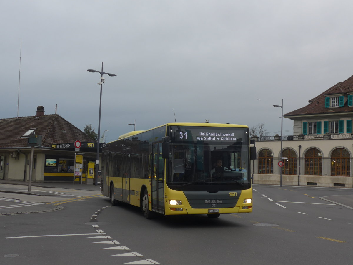 (215'363) - STI Thun - Nr. 153/BE 801'153 - MAN am 22. Mrz 2020 beim Bahnhof Thun