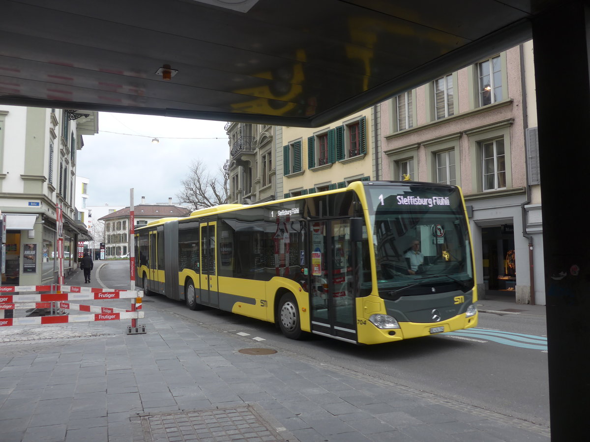 (215'699) - STI Thun - Nr. 704/BE 434'704 - Mercedes am 30. Mrz 2020 in Thun, Blliz