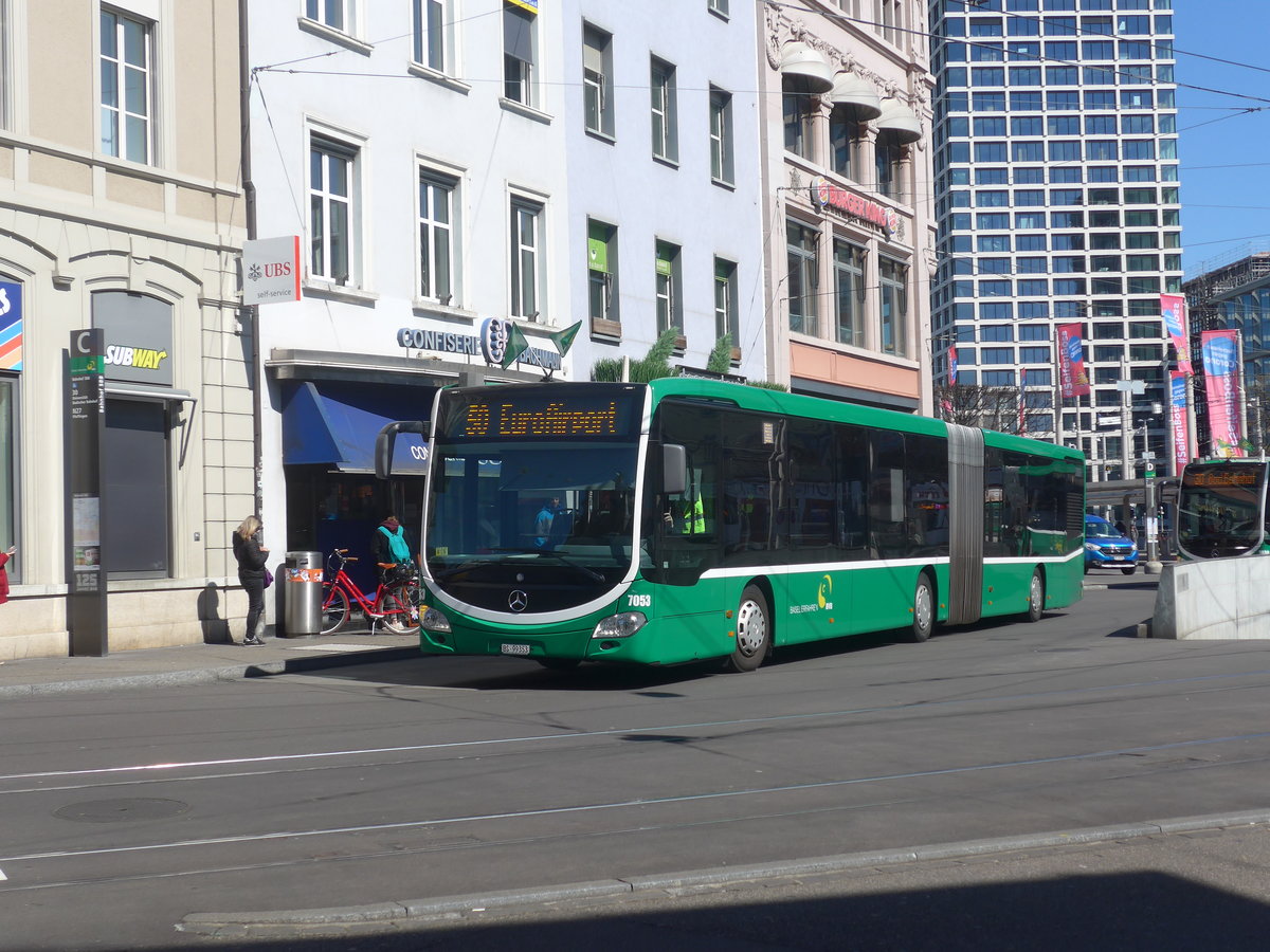 (215'751) - BVB Basel - Nr. 7053/BS 99'353 - Mercedes am 31. Mrz 2020 beim Bahnhof Basel