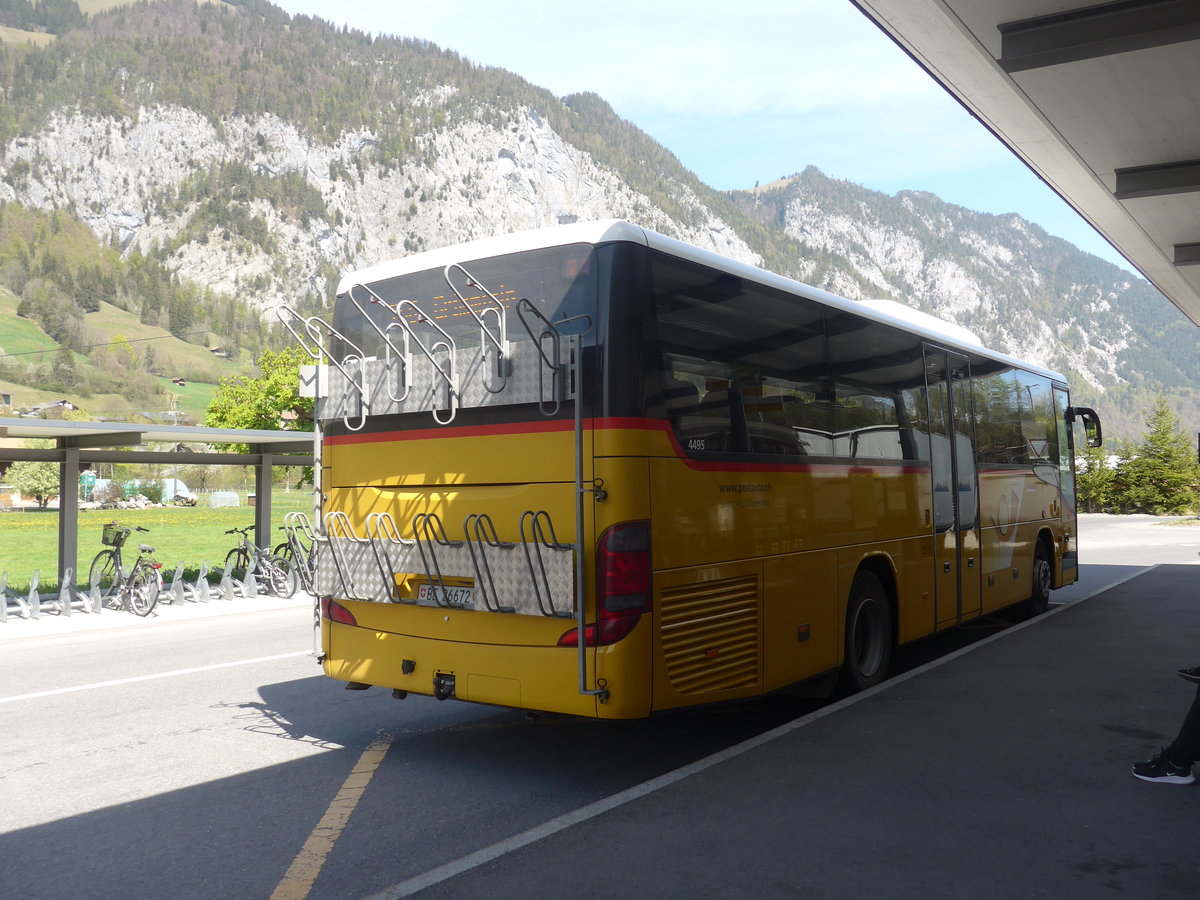 (216'169) - Spring, Schwenden - BE 26'672 - Setra am 17. April 2020 beim Bahnhof Oey-Diemtigen