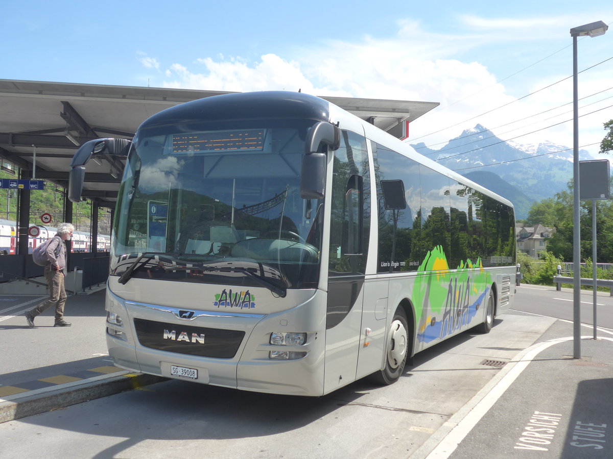 (216'853) - AWA Amden - Nr. 8/SG 39'008 - MAN am 9. Mai 2020 beim Bahnhof Ziegelbrcke