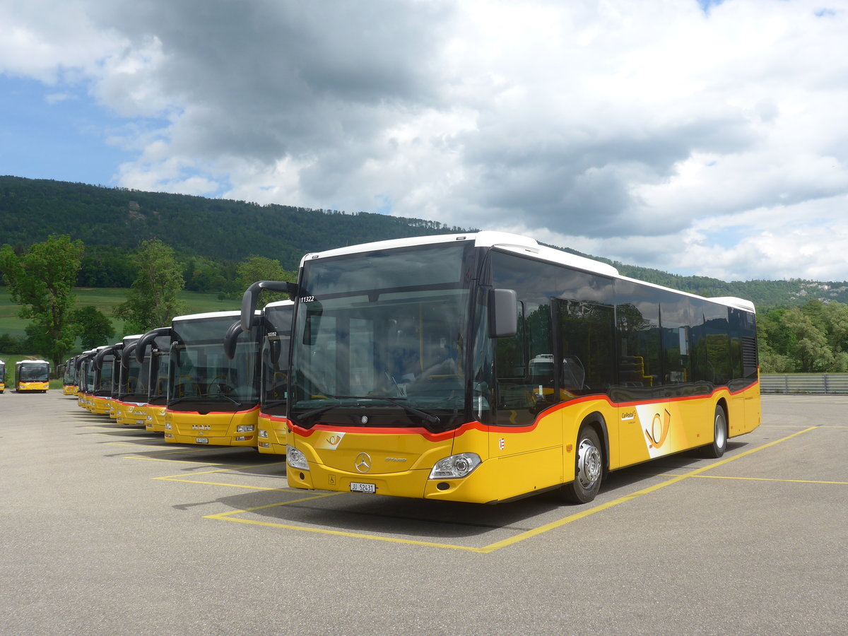 (216'936) - CarPostal Ouest - JU 52'431 - Mercedes am 10. Mai 2020 in Develier, Parkplatz