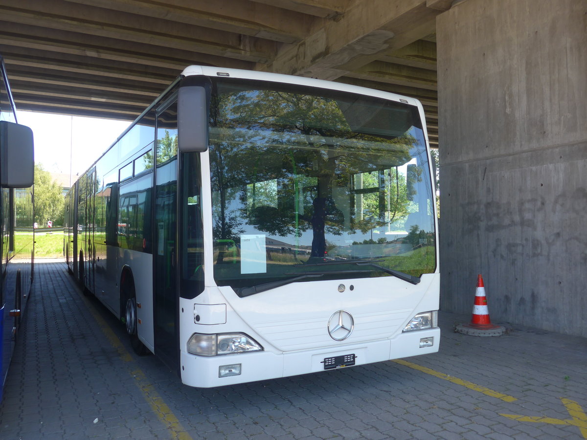 (217'138) - BVB Basel - Nr. 791 - Mercedes (ex Knecht, Windisch; ex AAGS Schwyz Nr. 84; ex VR La Chaux-de-Fonds Nr. 228) am 21. Mai 2020 in Kerzers, Murtenstrasse