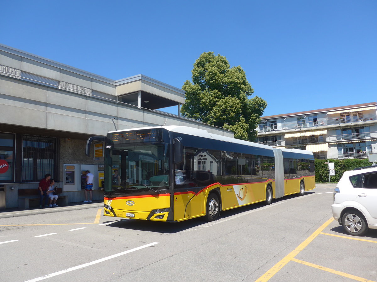 (217'154) - PostAuto Bern - BE 562'243 - Solaris am 21. Mai 2020 in Aarberg, Post/Bahnhof