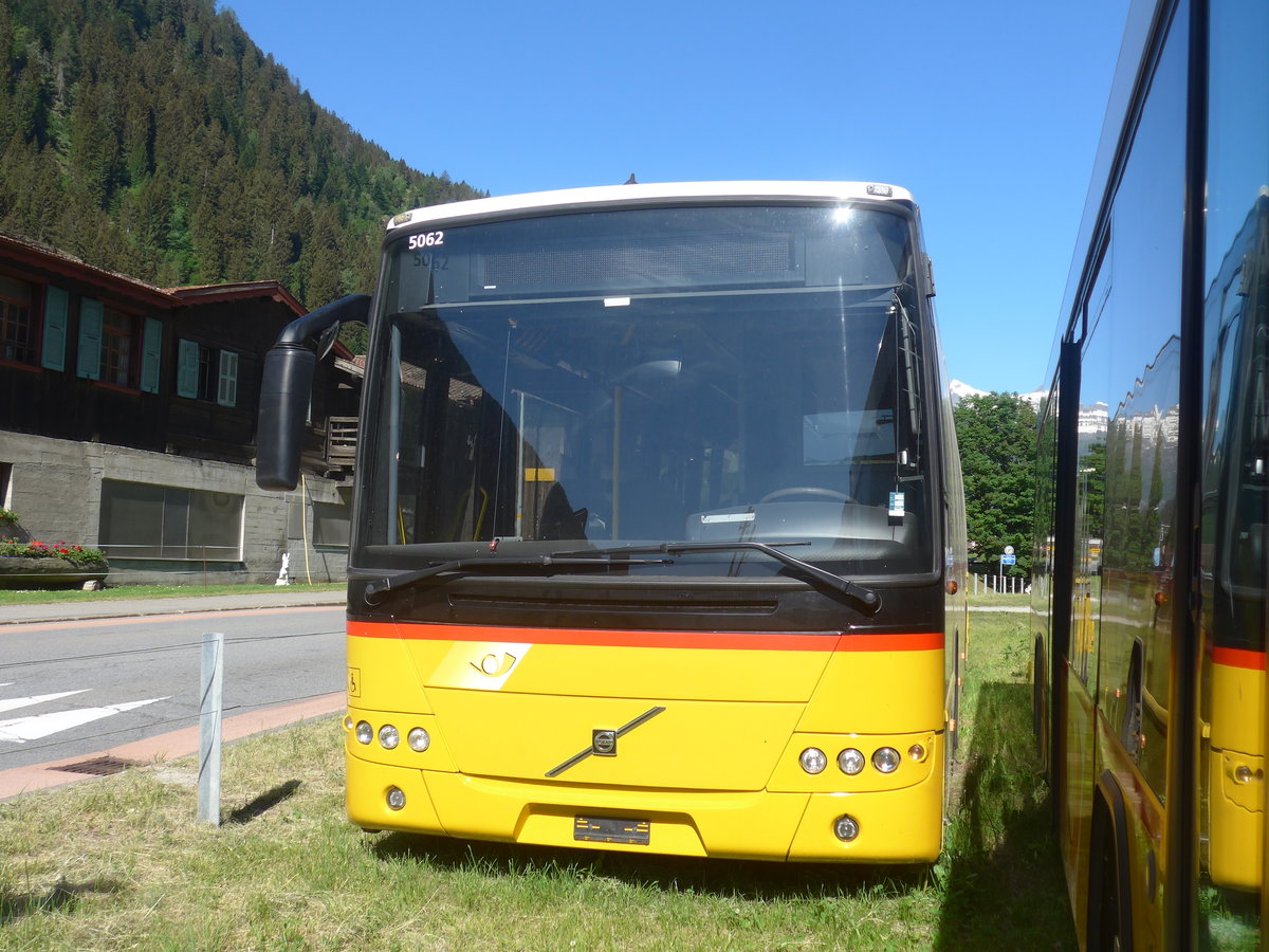 (217'539) - Marchetti, Airolo - (TI 241'035) - Volvo am 1. Juni 2020 in Ambri, Garage