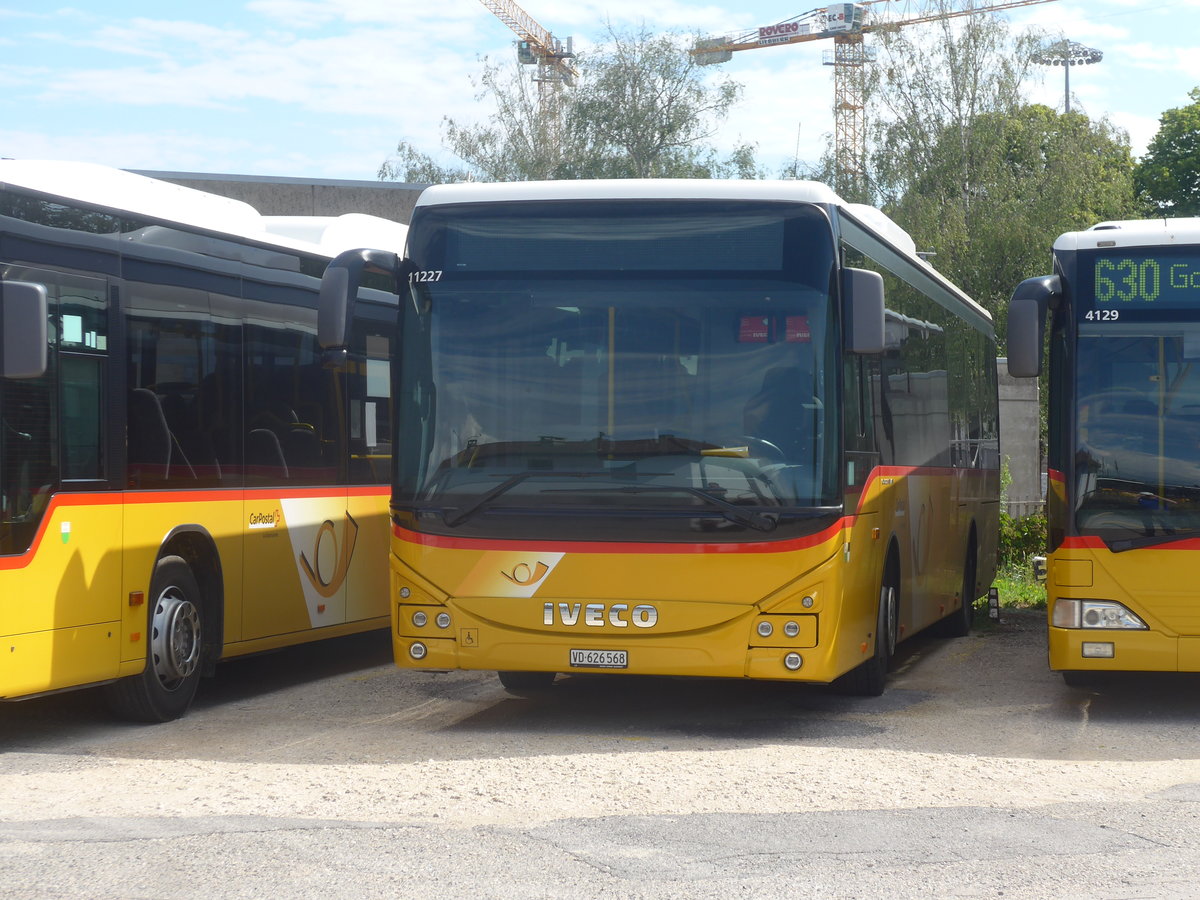 (217'815) - CarPostal Ouest - VD 626'568 - Iveco am 13. Juni 2020 in Yverdon, Garage