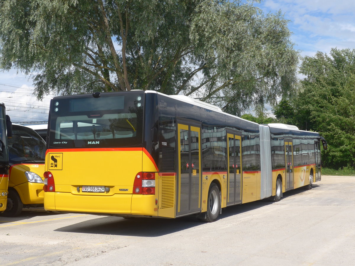 (217'828) - CarPostal Ouest - VD 566'342 - MAN am 13. Juni 2020 in Yverdon, Garage