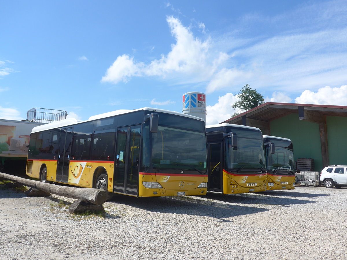 (217'840) - CarPostal Ouest - VD 335'348 - Mercedes am 13. Juni 2020 in Thierrens, Feuerwehr