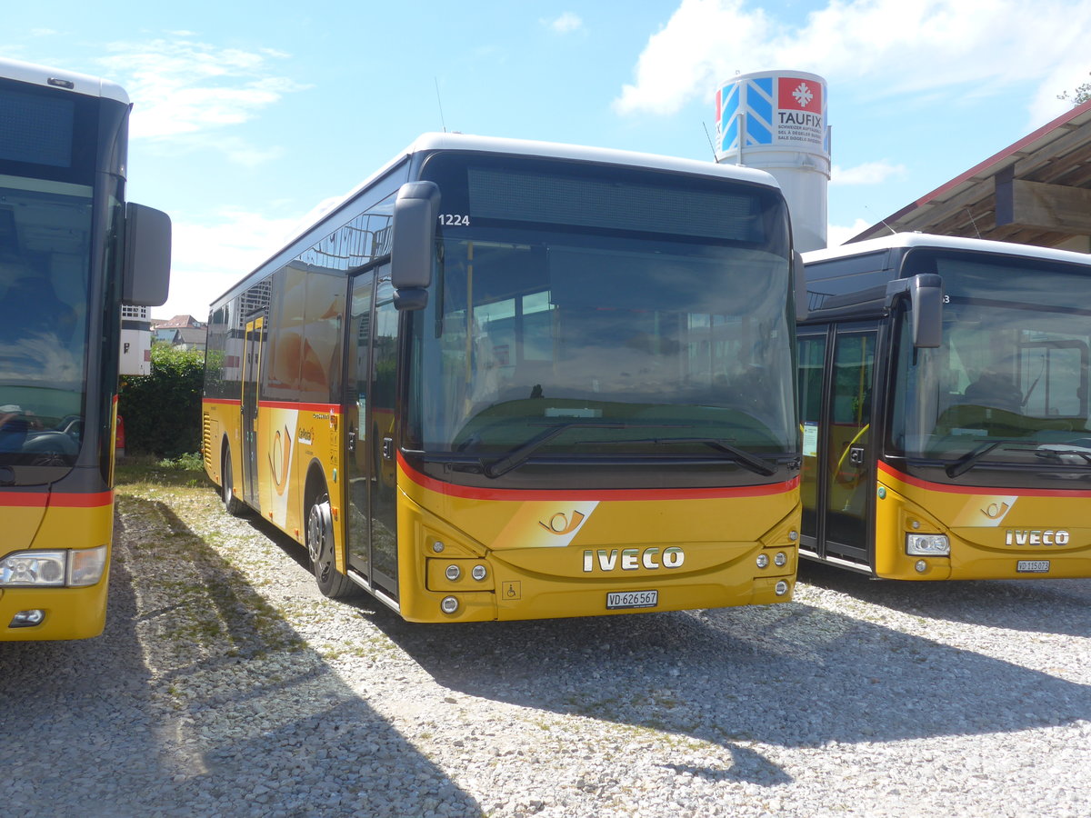 (217'841) - CarPostal Ouest - VD 626'567 - Iveco am 13. Juni 2020 in Thierrens, Feuerwehr