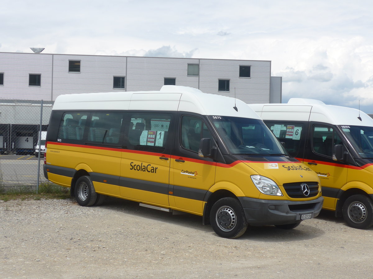 (217'859) - CarPostal Ouest - VD 329'196 - Mercedes am 13. Juni 2020 in Daillens, Planzer