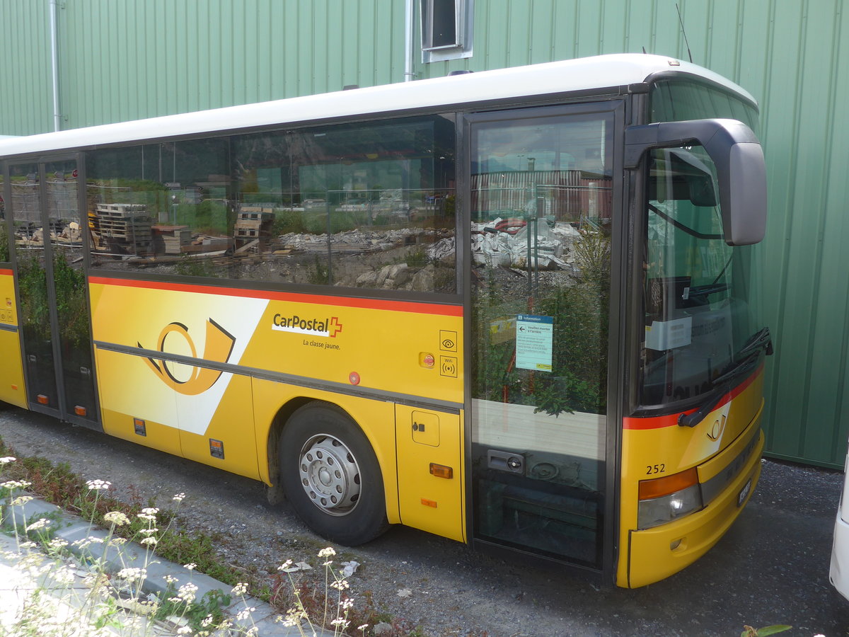 (217'907) - Buchard, Leytron - Nr. 252/VS 84'252 - Setra (ex Rey, Ayent; ex Buchard, Leytron) am 13. Juni 2020 in Leytron, Garage (Teilaufnahme)