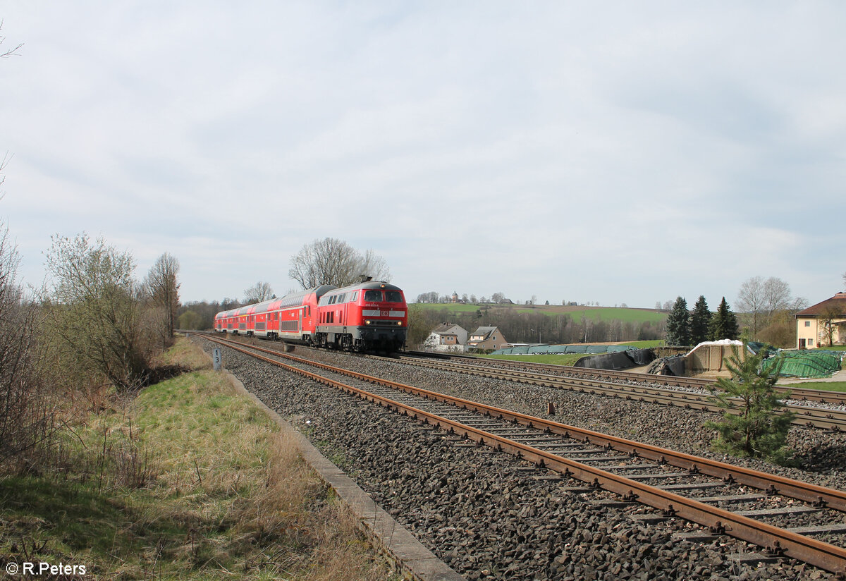 218 403-4 mit dem RE2 RE4856 München - Hof bei Schönfeld. 26.03.24