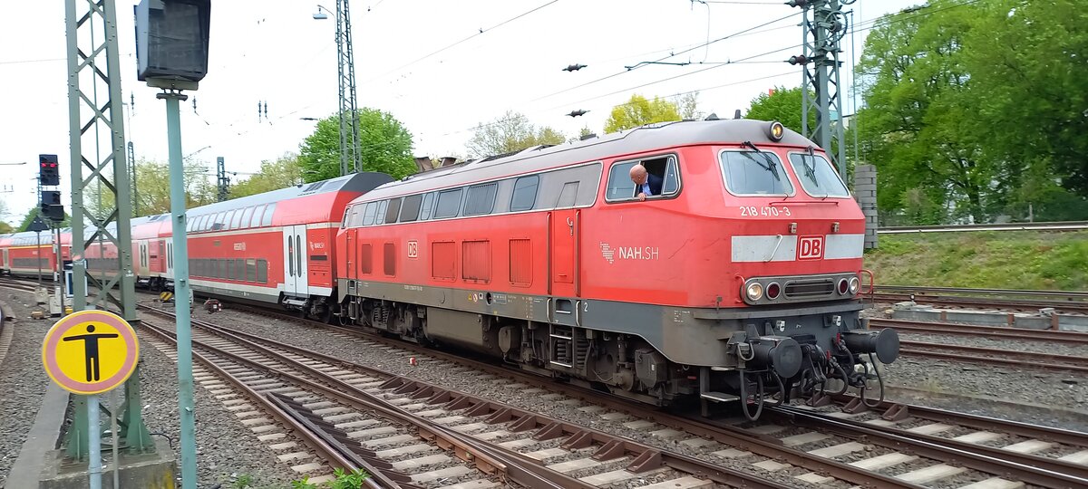 218 470-3 Nah.SH als RB?? nach Puttgarden in Hamburg Hbf am 7.Mai 2022