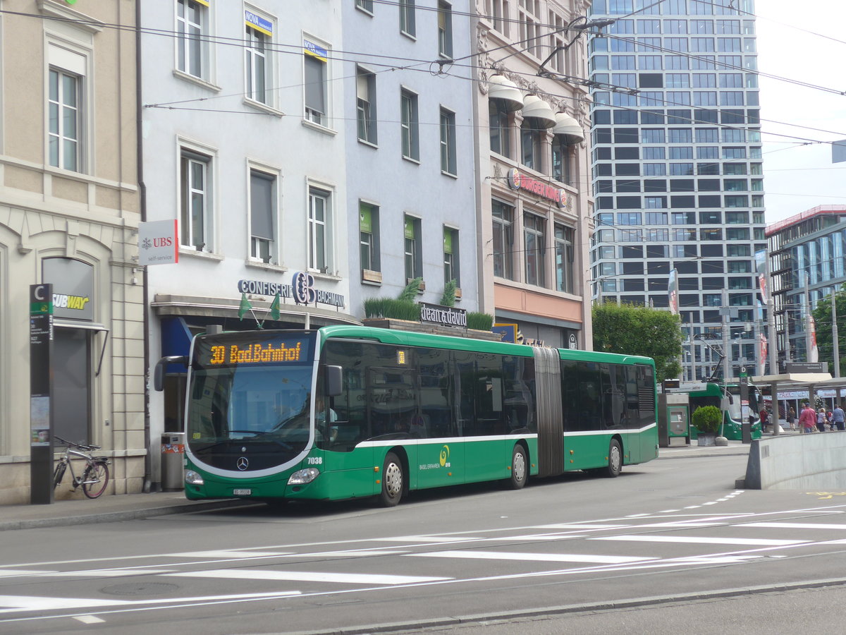 (218'184) - BVB Basel - Nr. 7038/BS 99'338 - Mercedes am 28. Juni 2020 beim Bahnhof Basel